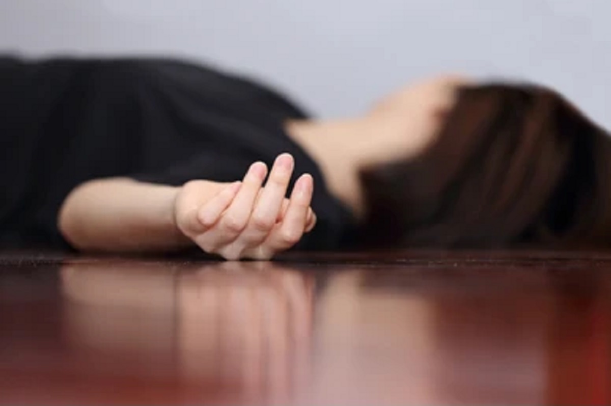 फ्लैट की बालकनी से कूदकर 15 साल की किशोरी ने दी जान, सामने आई ये वजह