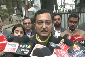 हिमाचल: IGMC के रेजिडेंट डॉक्टरों ने CM सुक्खू से की मुलाकात, डॉ. राघव नरूला मामले की निष्पक्ष जांच की मांग