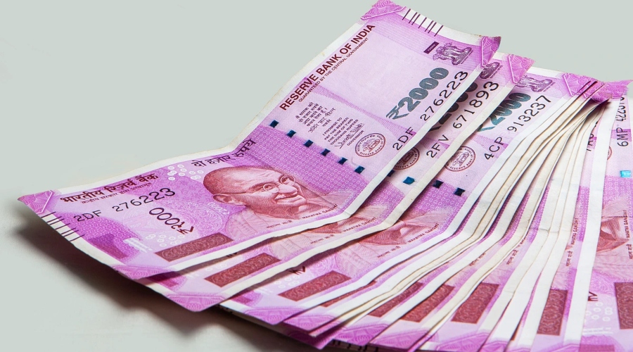2 हजार नोट पर RBI का बड़ा खुलासा, अभी भी जनता दबा बैठी है 5,669 करोड़ रुपये!