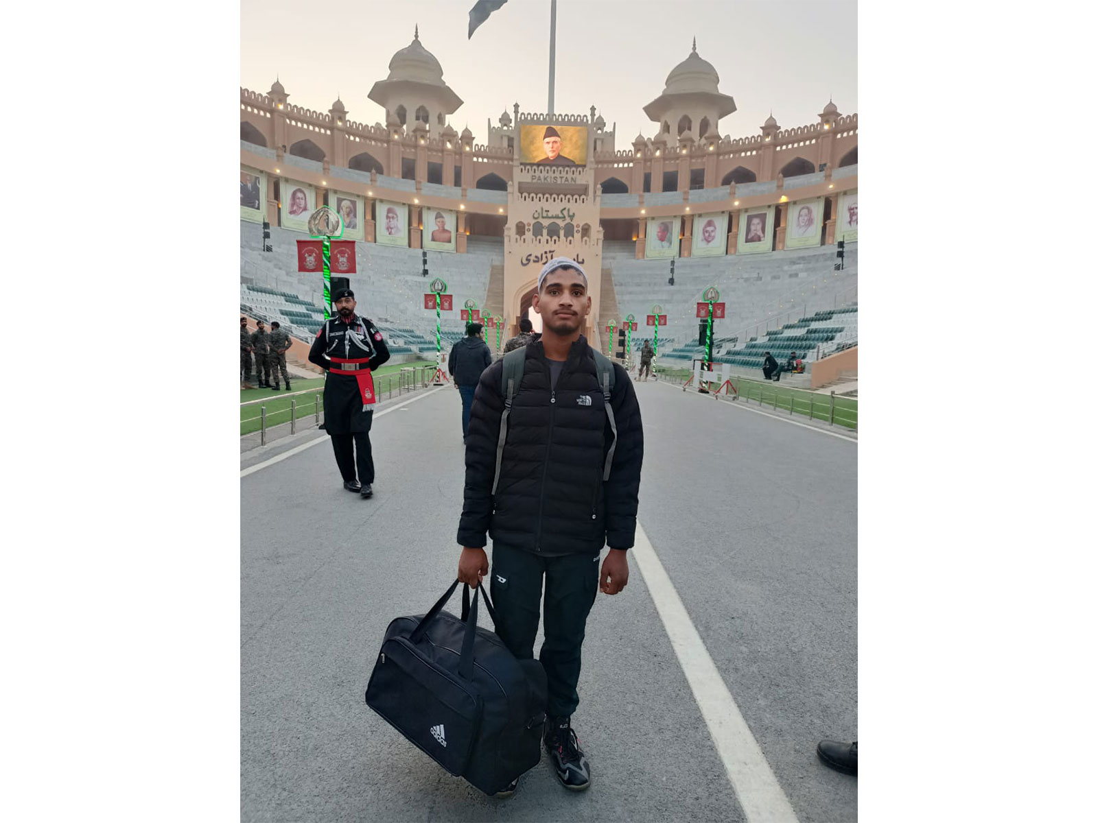 सज़ा पूरी होने पर भारत ने अटारी-वाघा बॉर्डर के रास्ते पाकिस्तानी नागरिक को भेजा वापस