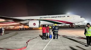 बांग्लादेश और पाकिस्तान के बीच दोबारा शुरू हुई विमान सेवा, 14 साल बाद ढाका से कराची पहुंची पहली उड़ान