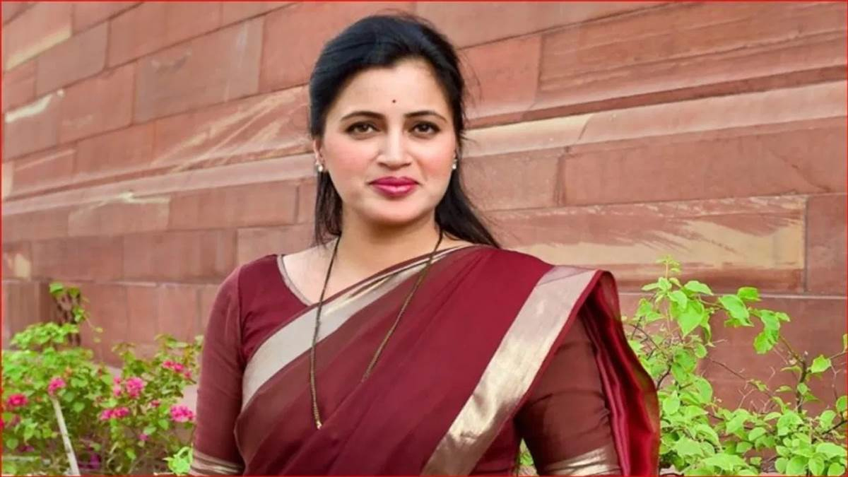 BCCI के फैसले पर बीजेपी नेता नवनीत राणा का आया बयान, कहा- भारत में किसी भी बांग्लादेशी क्रिकेटर को नहीं…
