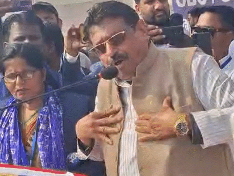 कथावाचकों को लेकर बिगड़े पूर्व विधायक के बोल, कहा- जूते की माला पहनाकर नंगा घुमाया जाए