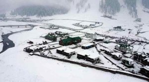 Jammu Kashmir Weather: कश्मीर और लद्दाख में जीरो से नीचे का तापमान, गुलमर्ग में सबसे ज्यादा ठंड