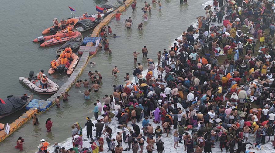 Magh Mela Snan 2026: मौनी अमावस्या पर आज होगा तीसरा प्रमुख स्नान, संगम में उमड़ेगा आस्था का सैलाब