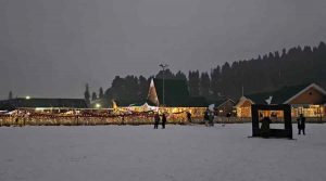 लाल चौक से वैष्णो देवी तक… जम्मू और कश्मीर में नए साल की धूम, पर्यटकों में दिखा उत्साह