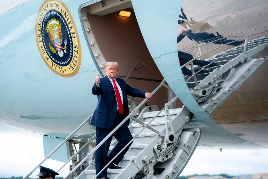 Trump Davos Plane Glitch