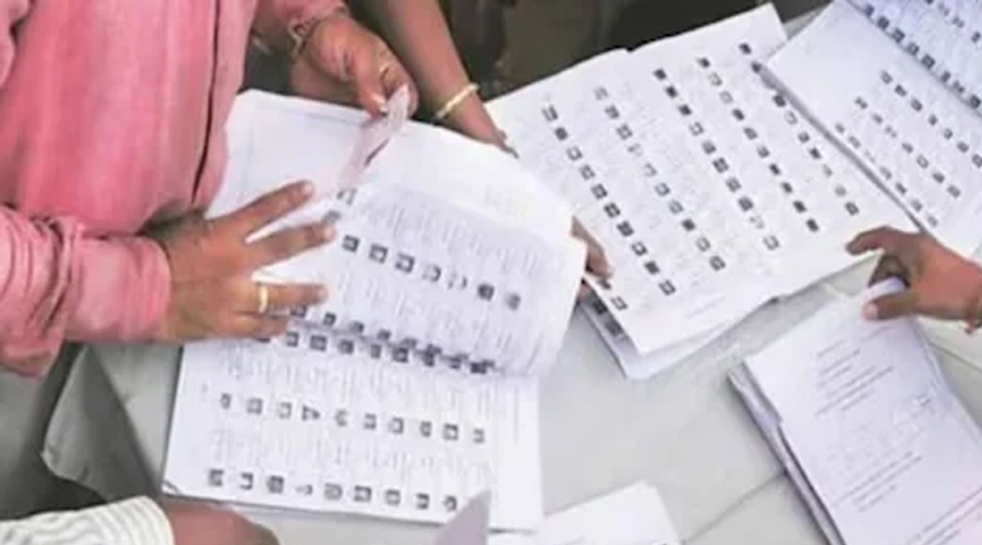 UP में आज जारी होगी ड्राफ्ट मतदाता सूची, 3 करोड़ लोगों के नाम कटने का खतरा, कैसे चेक करें?