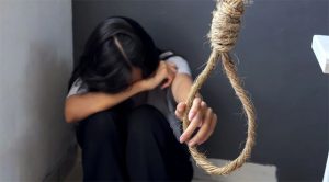 प्रेमी के सुसाइड के एक दिन बाद वन स्टॉप सेंटर में युवती ने फंदा लगाकर दी जान