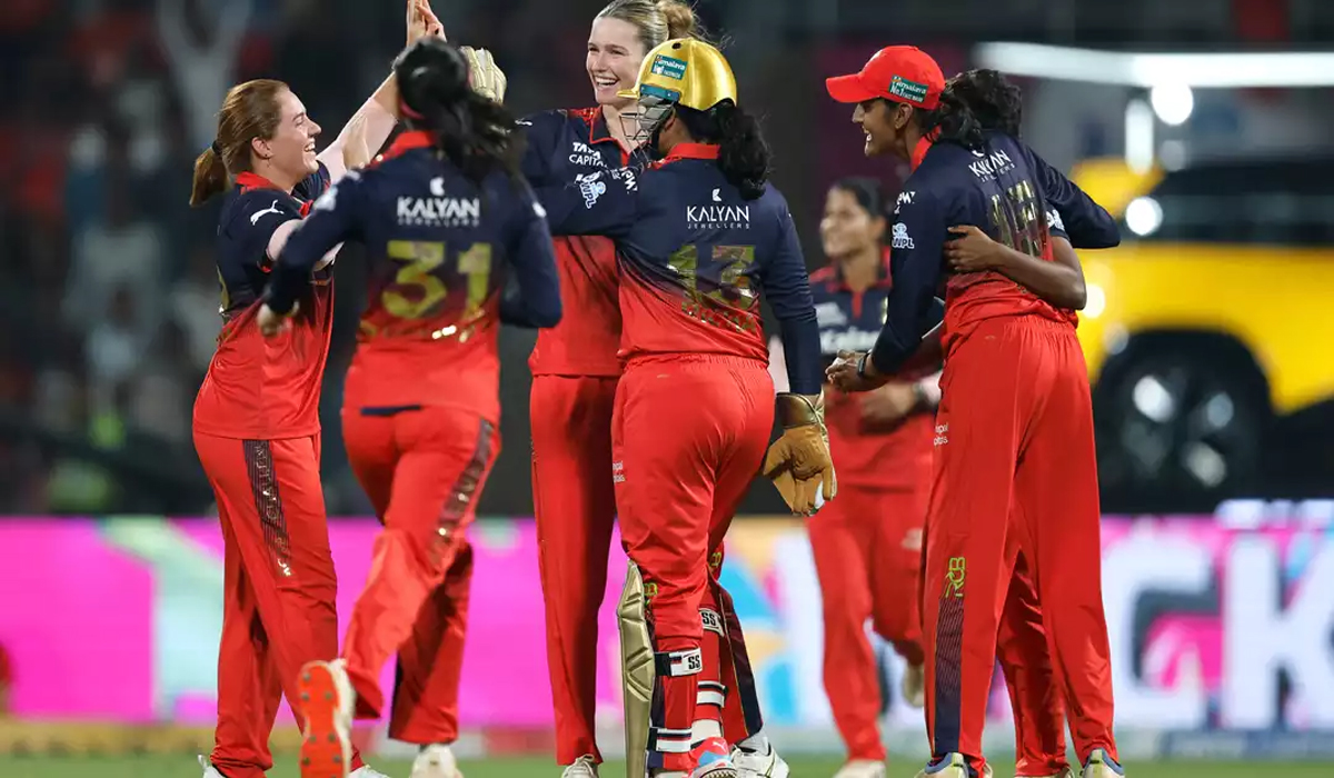 WPL, RCB vs GT : गुजरात को 32 रन से हराकर RCB अंक तालिका में शीर्ष पर बरक़रार