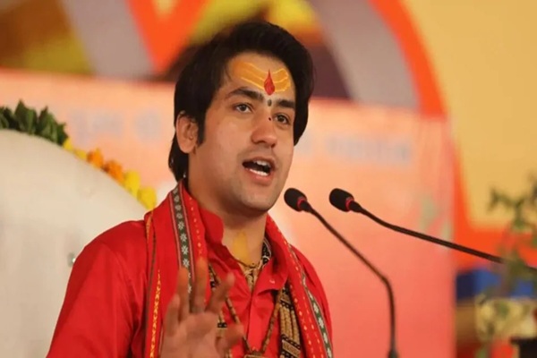 कास्टवाद छोड़ो, राष्ट्रवाद अपनाओ… बांदा में धीरेंद्र शास्त्री का बड़ा बयान