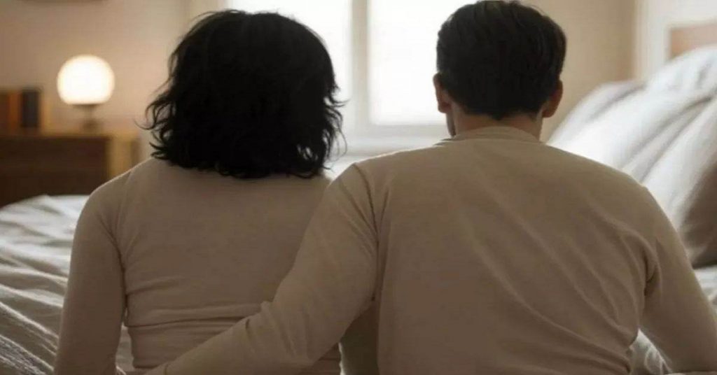 husband caught his wife with her lover