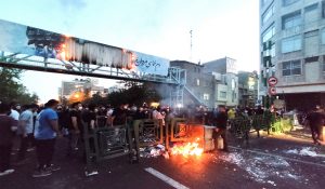 Iran Violence: ‘अभी ईरान छोड़ें अमेरिकी नागरिक’, US ने जारी की एडवाइजरी, बताया बाहर निकलने का रास्ता