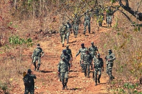 झारखंड के सारंडा जंगल में मुठभेड़, 1 करोड़ के इनामी नक्सली अनल समेत 16 ढेर