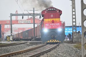 व्यापार की मात्रा 100 अरब अमेरिकी डॉलर के पार, फलता-फुलता चीन-मध्य एशिया सहयोग
