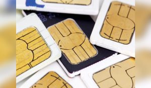 Prepaid or Postpaid: कौन सा मोबाइल प्लान आपके लिए सही? जानें