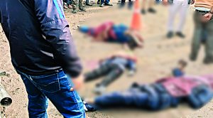 डंपर ने मोटरसाइकिल को मारी टक्कर; दंपति और 4 साल के बच्चे की मौत