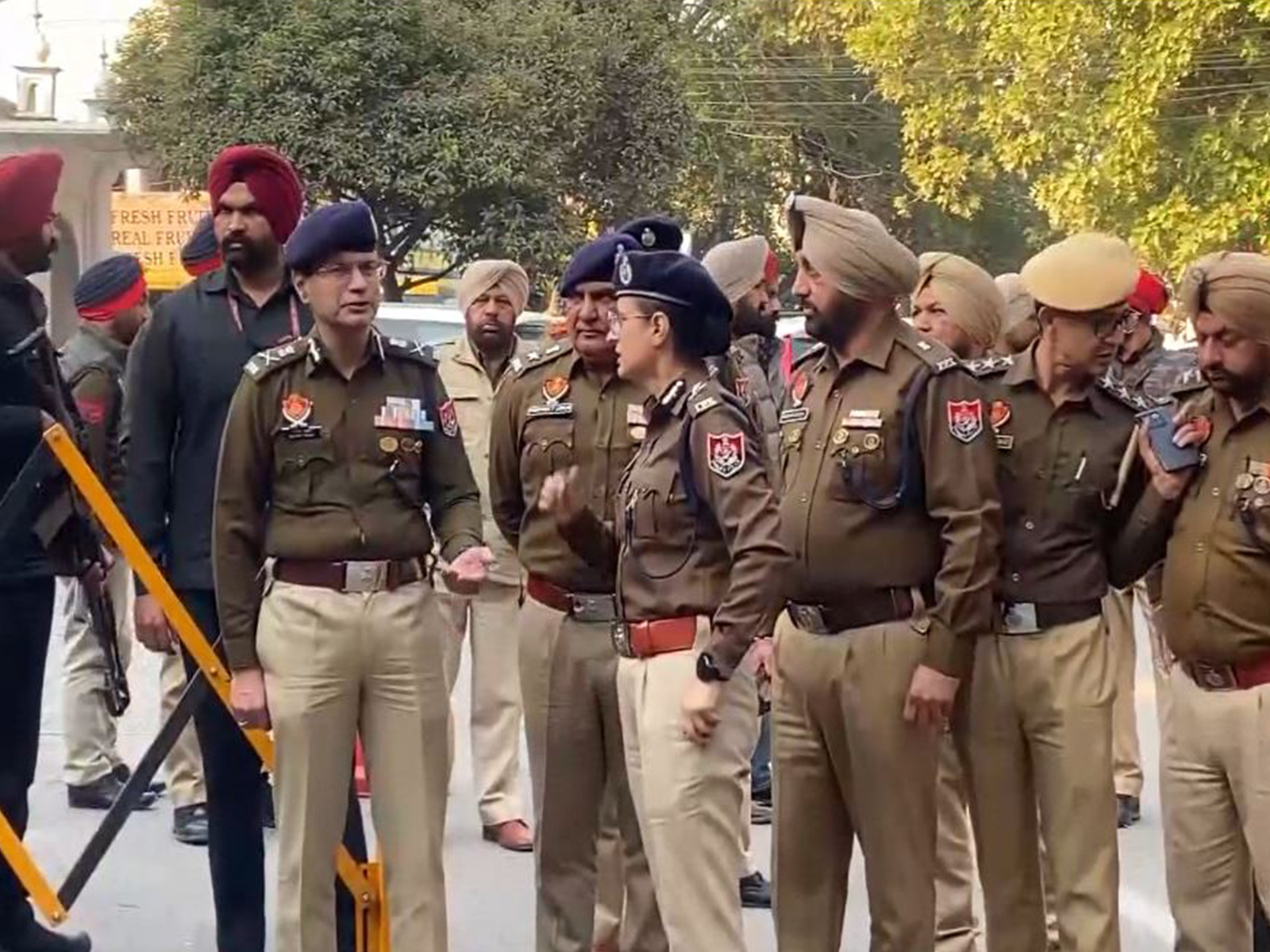 AAP नेता Lucky Oberoi की गोली मारकर हत्या करने वाले हमलावरों को ‘मिसाल बनने वाली सज़ा’ देंगे: DGP
