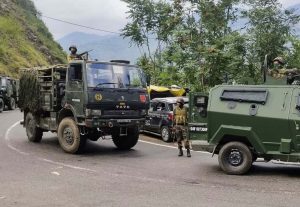 श्रीनगर: नहर में बीपी वाहन गिरने से CRPF के 7 जवान घायल