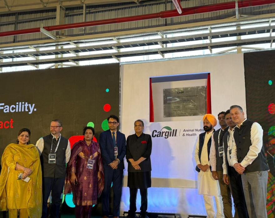 कैबिनेट मंत्री संजीव अरोड़ा ने वज़ीराबाद, मंडी गोबिंदगढ़ में कारगिल के दक्षिण एशिया के सबसे बड़े पशु आहार निर्माण संयंत्र का उद्घाटन किया