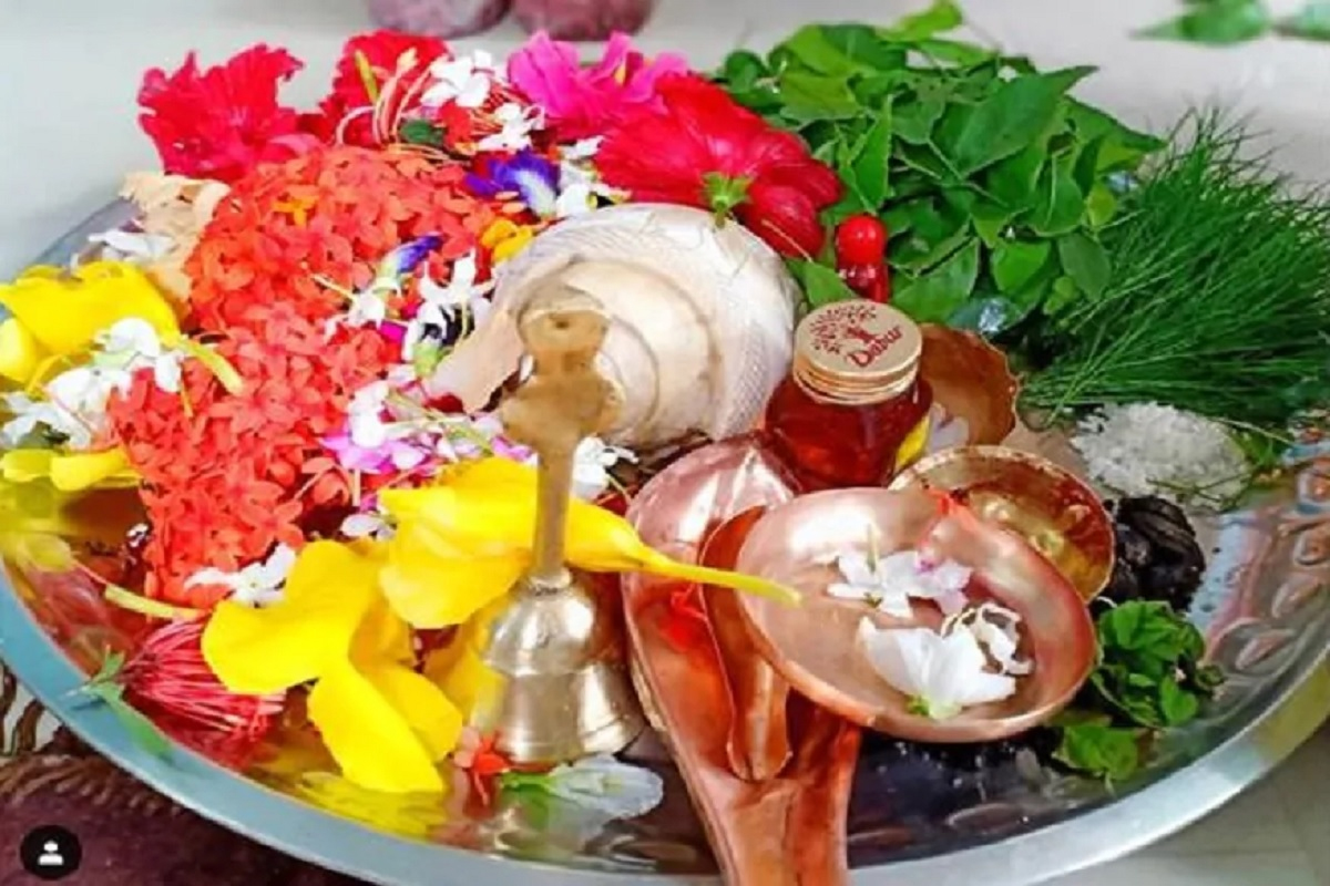 Puja Samagri List: महाशिवरात्रि पूजन में क्या-क्या सामान की जरूरत पड़ेगी… देखें लिस्ट