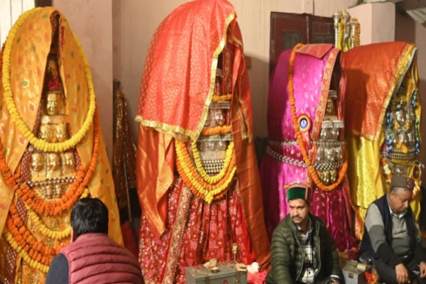 Himachal: महाशिवरात्रि में घूंघट में रहती है 6 देवियां, सदियों पुरानी परंपराएं आज भी कायम