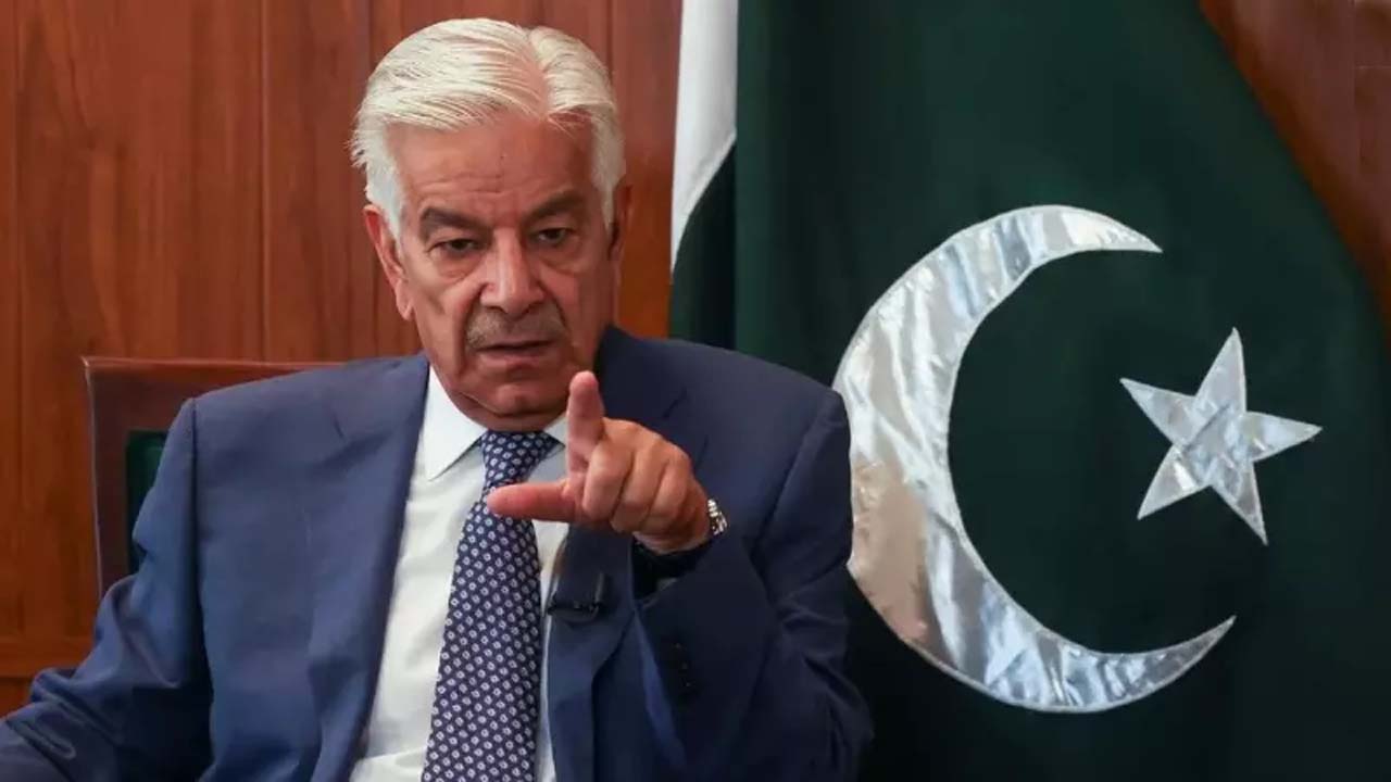Pakistan-Afghanistan War: पाकिस्तान के रक्षा मंत्री ख्वाजा ने किया खुले युद्ध का ऐलान, कहा- अब खुली जंग होगी…