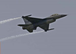 Pakistan Air Strike: पाकिस्तान ने अफगानिस्तान में किया एयरस्ट्राइक, दर्जनों लोगों की मौत