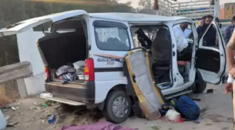 Unjha-Mehsana Highway road accident