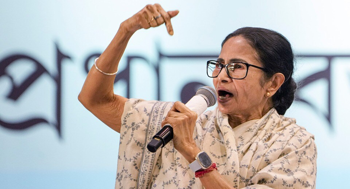 ममता ने निर्वाचन आयोग को ‘तुगलकी आयोग’ बताया, मतदाता सूचियों में हेरफेर का लगाया आरोप
