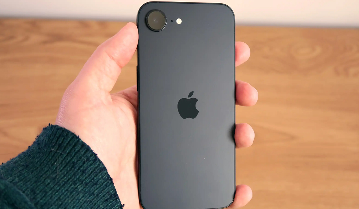 लॉन्च से पहले iPhone 17e का दिखा नया लुक, डिज़ाइन और फीचर्स हुए रिवील