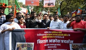 अय्यप्पा भक्तों की आस्था से खिलवाड़ बर्दाश्त नहीं : अनुराग ठाकुर