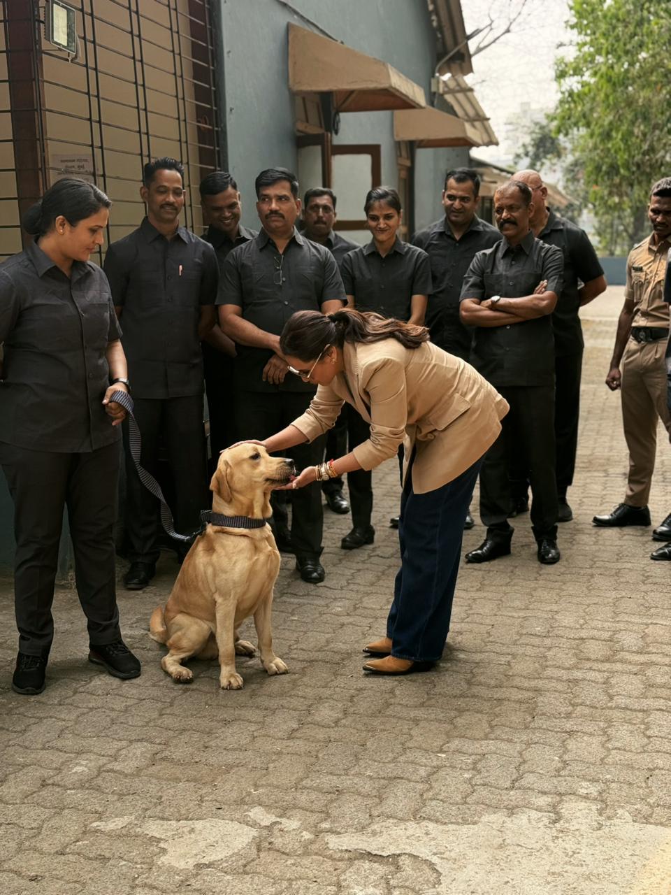 Rani Mukerji visited Goregaon Canine Squad 