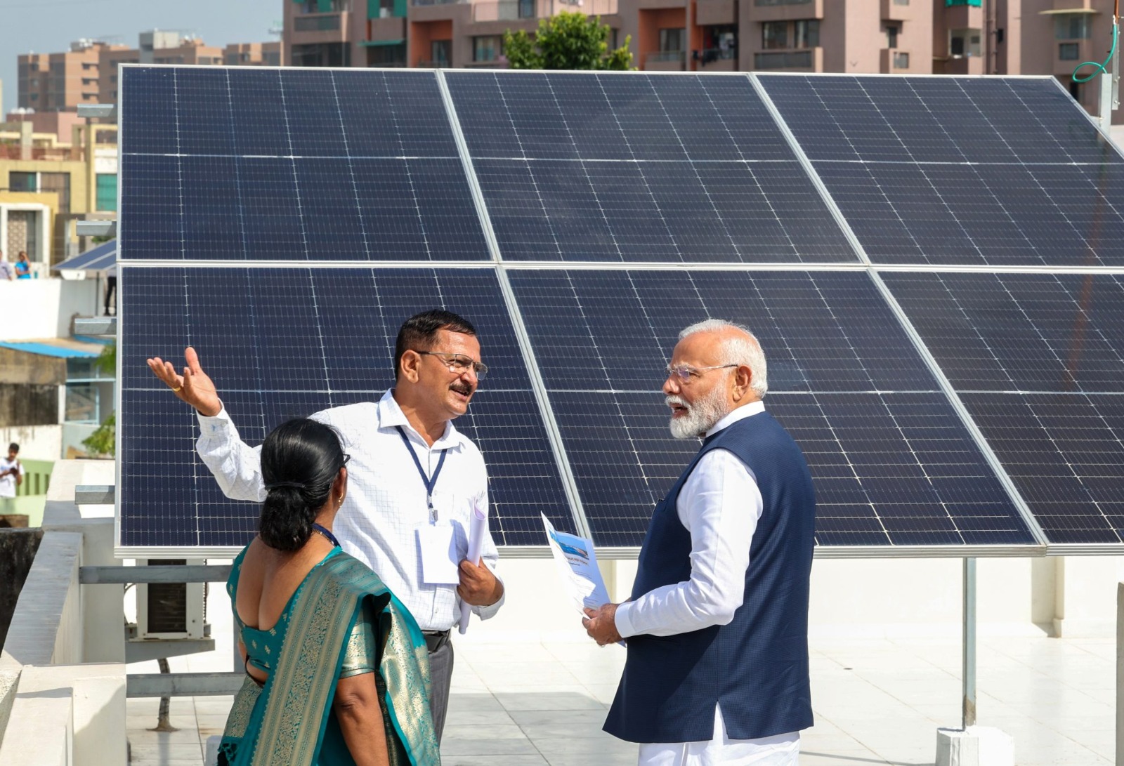 पीएम सूर्य घर मुफ्त बिजली योजना के तहत 26 लाख से अधिक परिवारों को पहुंचा लाभ