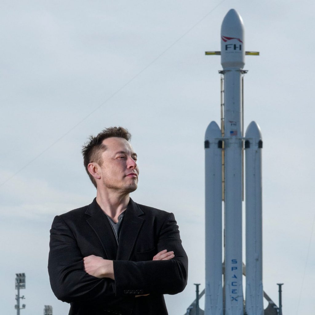 Elon Musk self-sustaining city on Moon