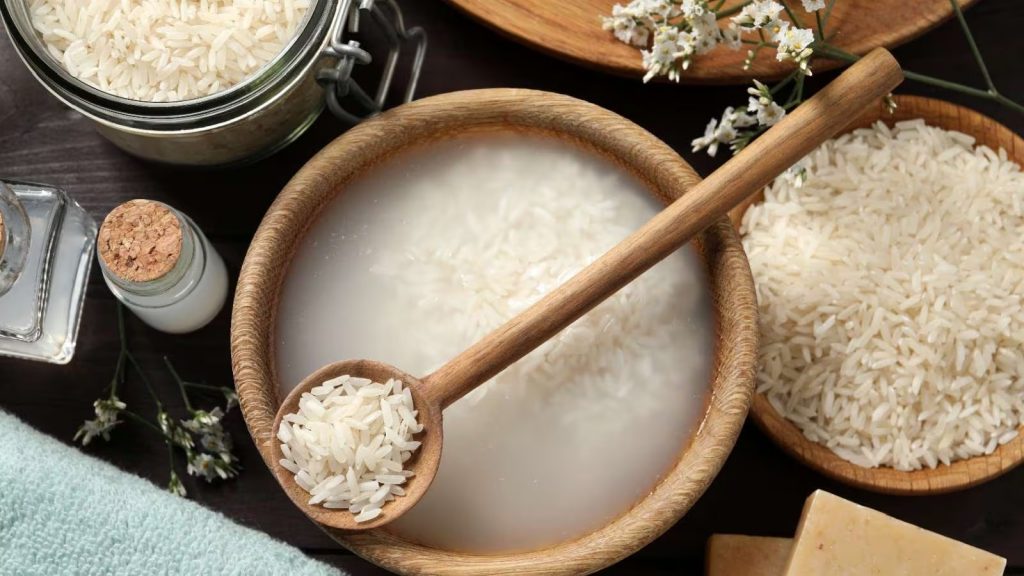 Soaking rice before cooking