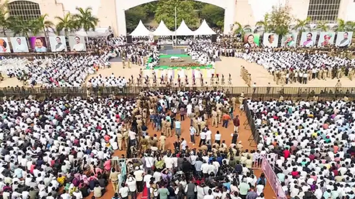‘अजित दादा’ के अंतिम संस्कार पर चोरों की शर्मनाक हरकत, चोरी किए 30 लाख के गहने