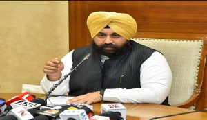 20 मार्च तक पंजाब के हर जिले के प्रत्येक स्कूल को नए डिजिटल उपकरण मिल जाएंगे: हरजोत सिंह बैंस