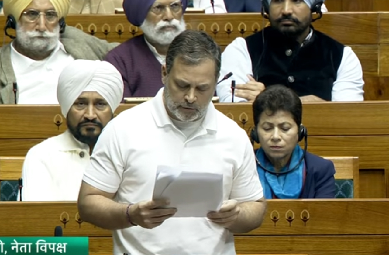 लोकसभा में राहुल गांधी के बयान पर मचा हंगामा, जानें ऐसा क्या कह दिया