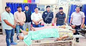 STF और बदमाशों के बीच मुठभेड़; दो बदमाशों के पैर में लगी गोली, तीन गिरफ्तार