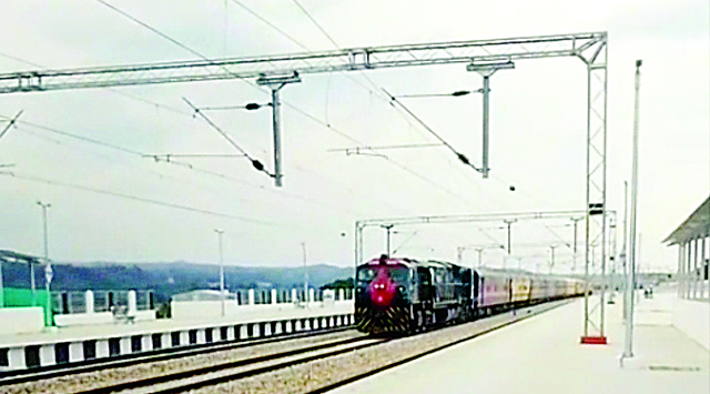 ट्रायल में खरा उतरा दौलतपुर-करटौली रेलखंड