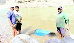 व्यास नदी में मिला युवती का शव, गोताखोरों ने किया रैस्क्यू