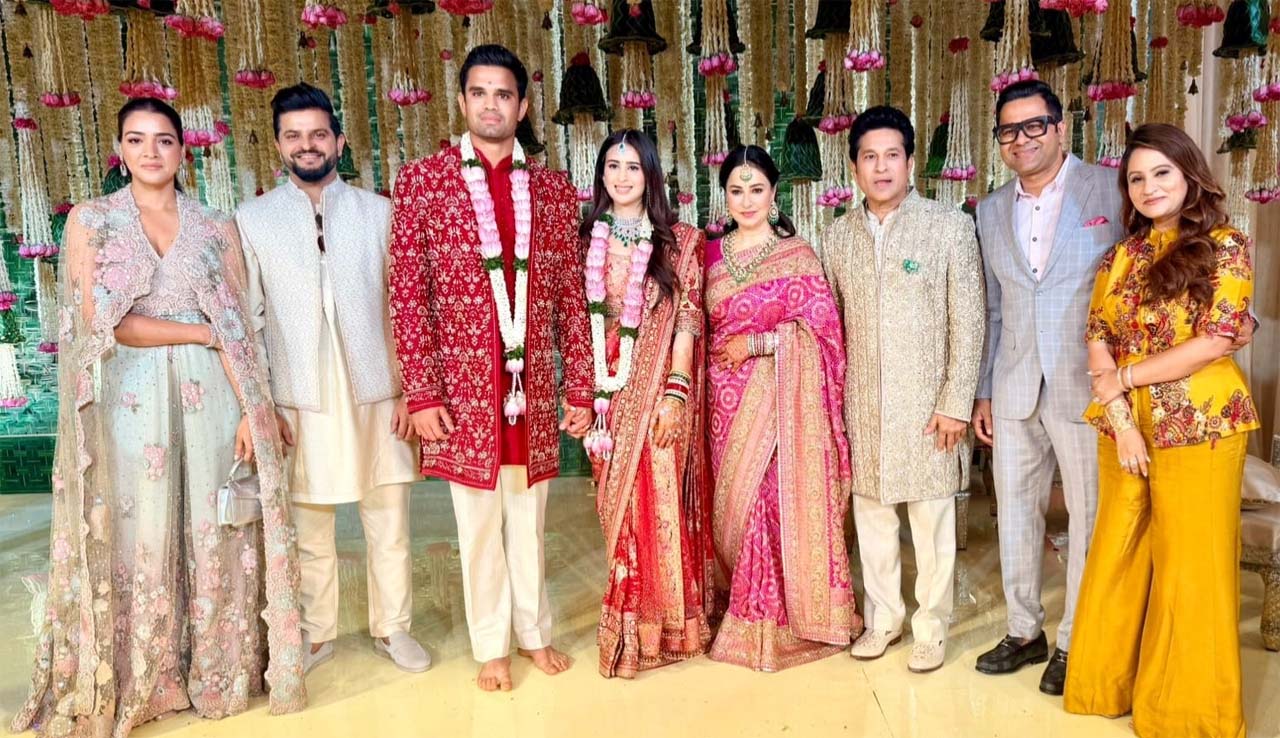 शादी के बंधन में सानिया चंडोक संग बंधे अर्जुन तेंदुलकर, सचिन-अंजलि ने यूं दिया अशीर्वाद