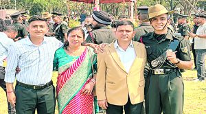 जोगिंदर नगर के परैण गांव के अतुल ठाकुर बने भारतीय सेना में लेफ्टिनेंट