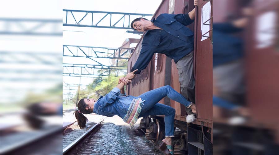 भरोसा और तालमेल: अक्षय कुमार के साथ वामिका गब्बी ने ‘भूत बंगला’ के सेट पर जीता सबका दिल