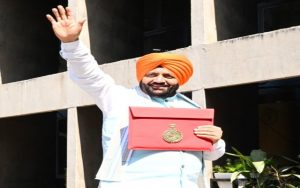 Haryana: नायब सिंह सैनी ने पेश किया 2,23,658.17 करोड़ रुपये का बजट, ग्रामीण अर्थव्यवस्था पर फोकस