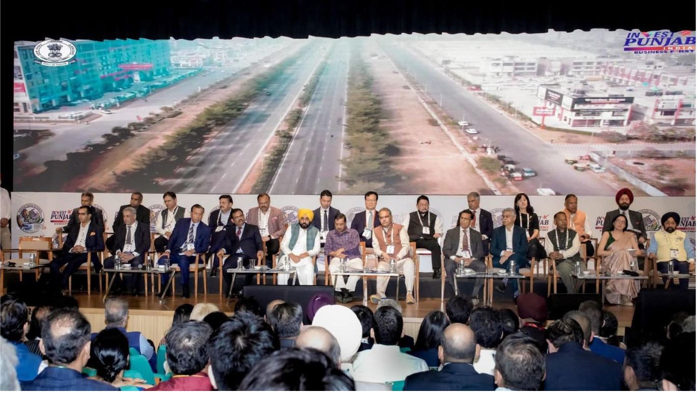 आर्सेलर मित्तल, टाटा स्टील, जे.एस.डब्ल्यू ग्रुप और ट्राइडेंट ग्रुप ने पंजाब में बड़े विस्तार और निवेश योजनाओं की घोषणा की