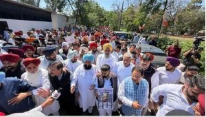 CM मान के दफ़्तर का घेराव, अधिकारी की आत्महत्या मामले में लालजीत भुल्लर की गिरफ़्तारी की मांग