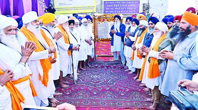 गुरुद्वारा श्री दरबार साहिब तरनतारन में जोड़ा घर की सेवा आरंभ