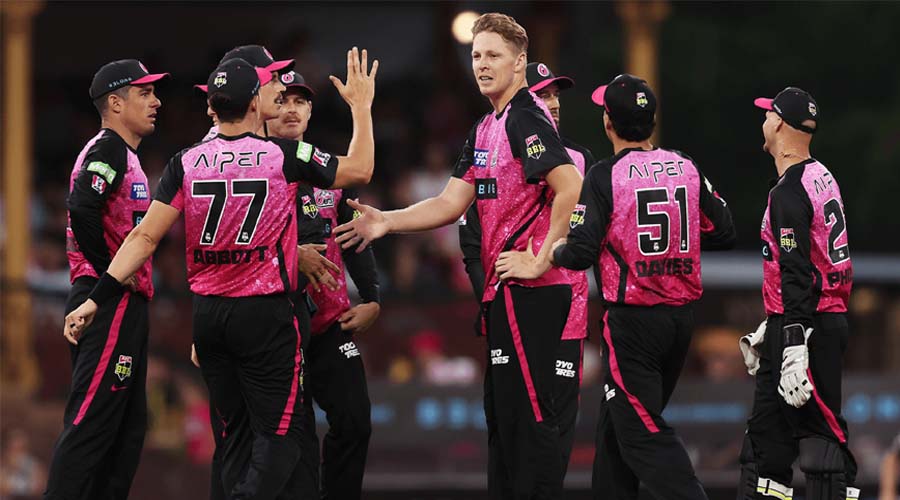 Sunrisers Hyderabad को लगा बड़ा झटका, पैट कमिंस के बाद एक और खिलाड़ी हुआ बाहर, क्या होगा SRH का प्लान?
